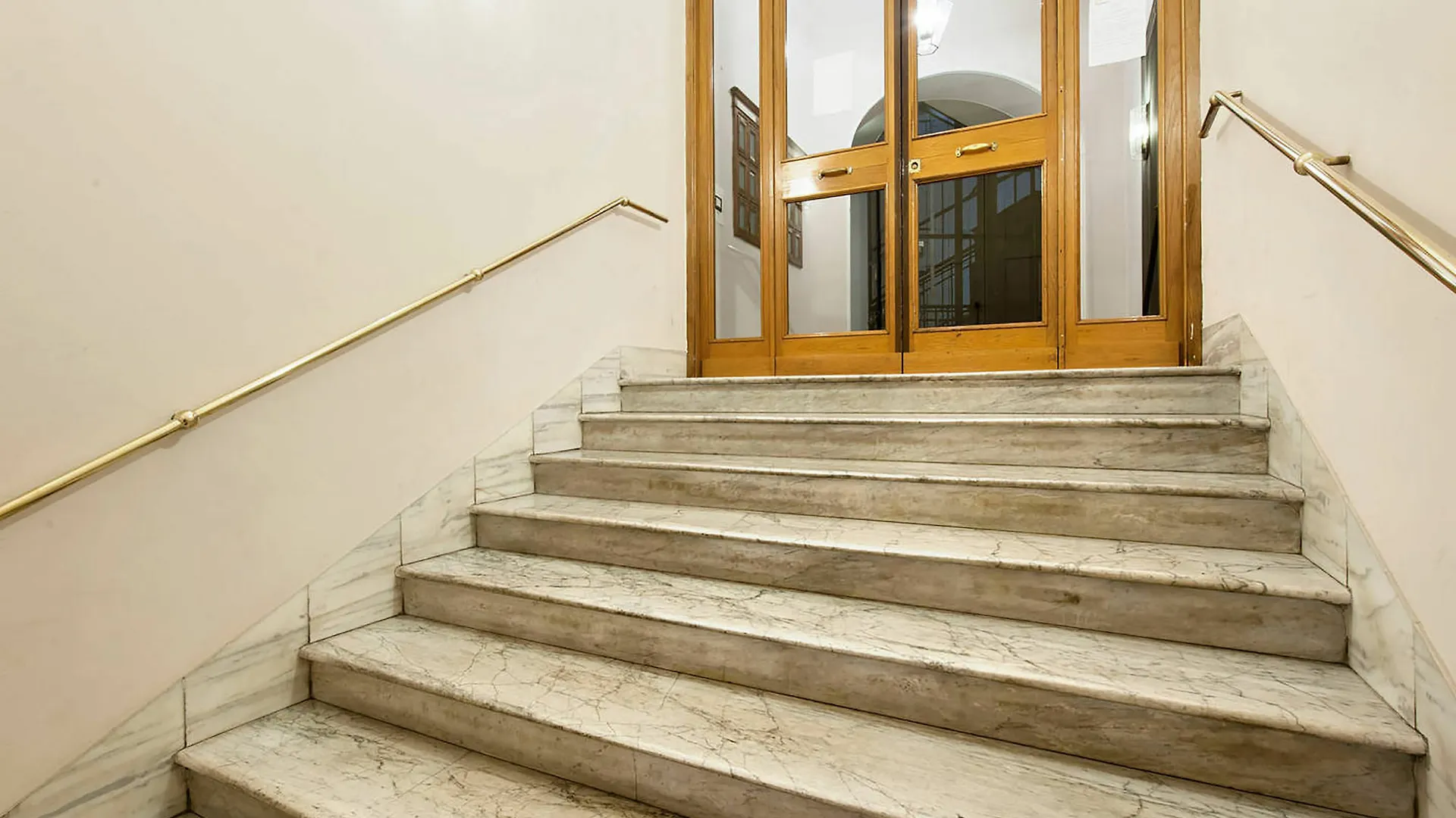 Hosting Flats Guesthouse Rome