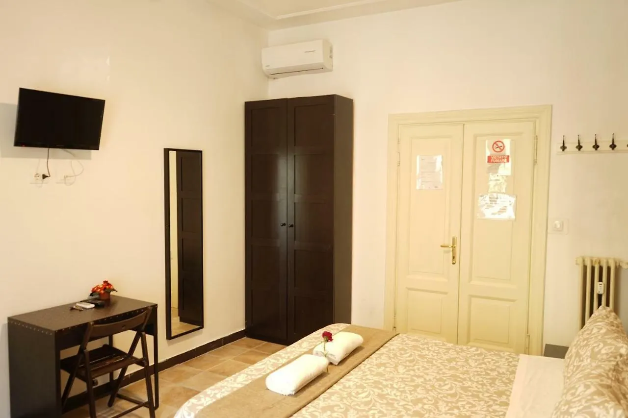ゲストハウス Hosting Flats Guesthouse ローマ